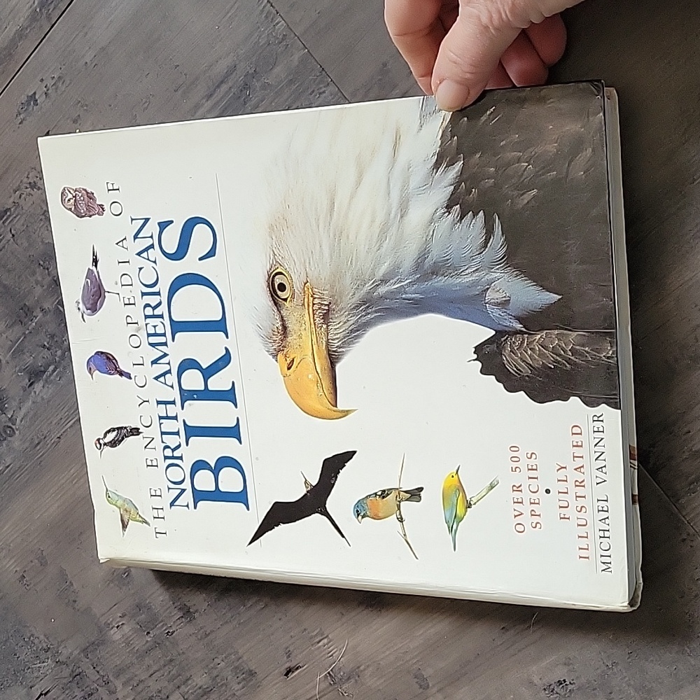 Encyclopedia  of Birds,Coffee table book,euc